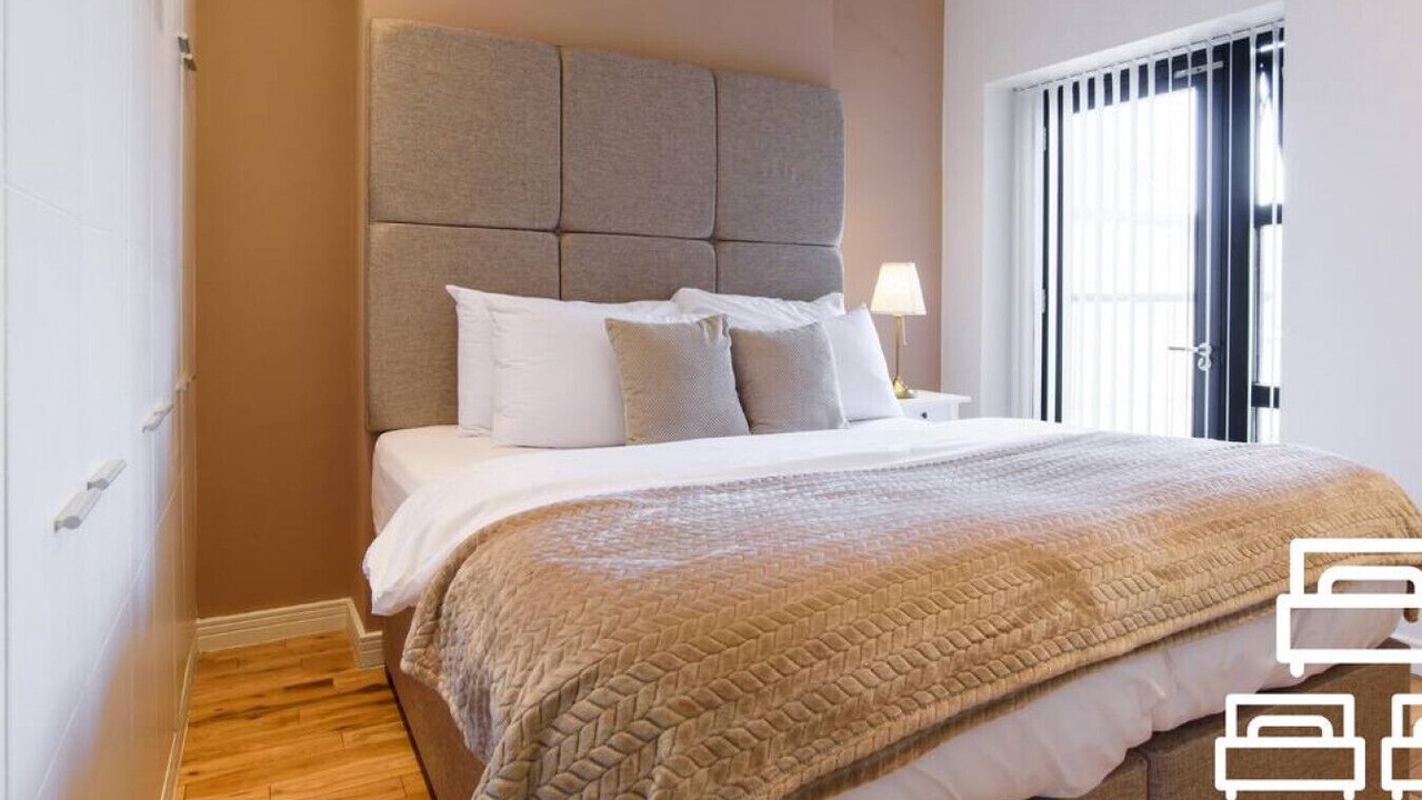 Photo of Bedroom in Roath