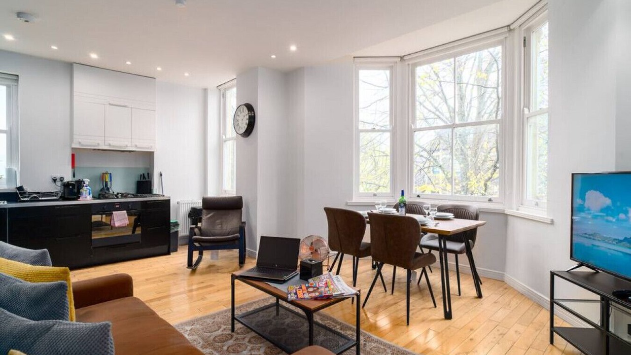 Photo of Livingroom in Roath