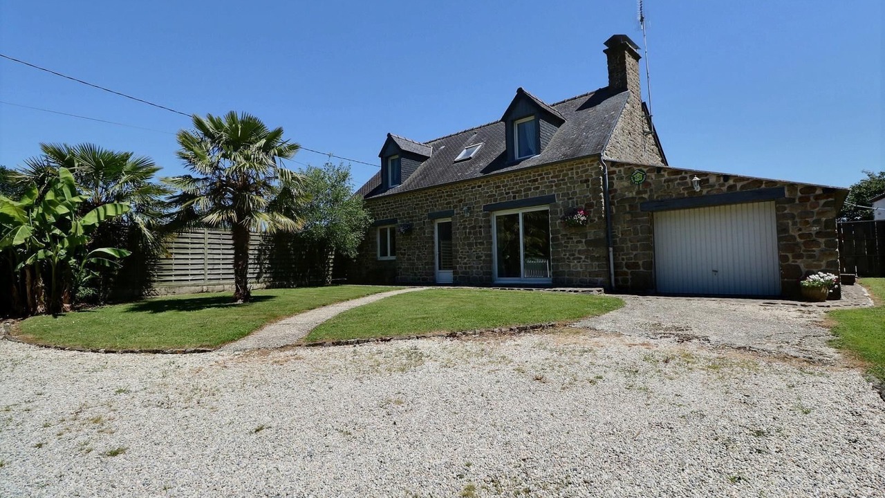 Photo of Outdoor in La Selle-en-Cogles