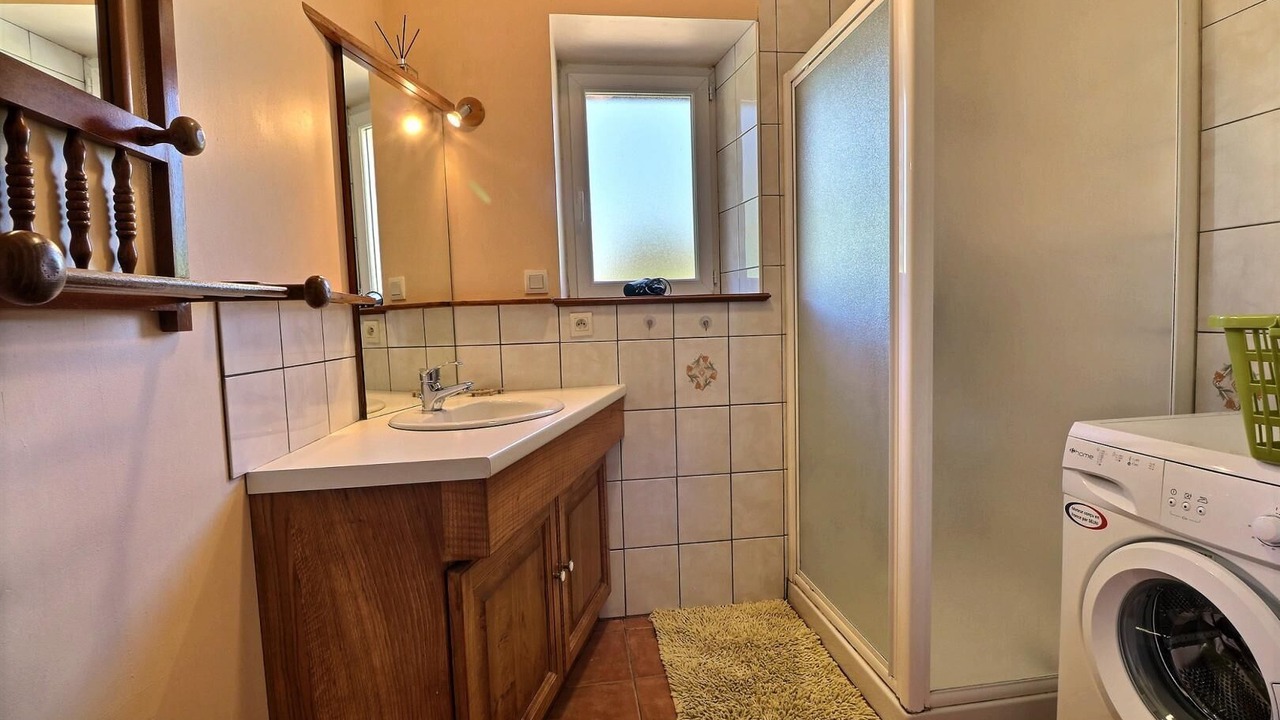 Photo of Bathroom in La Selle-en-Cogles