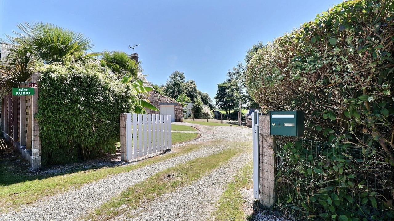Photo of Outdoor in La Selle-en-Cogles
