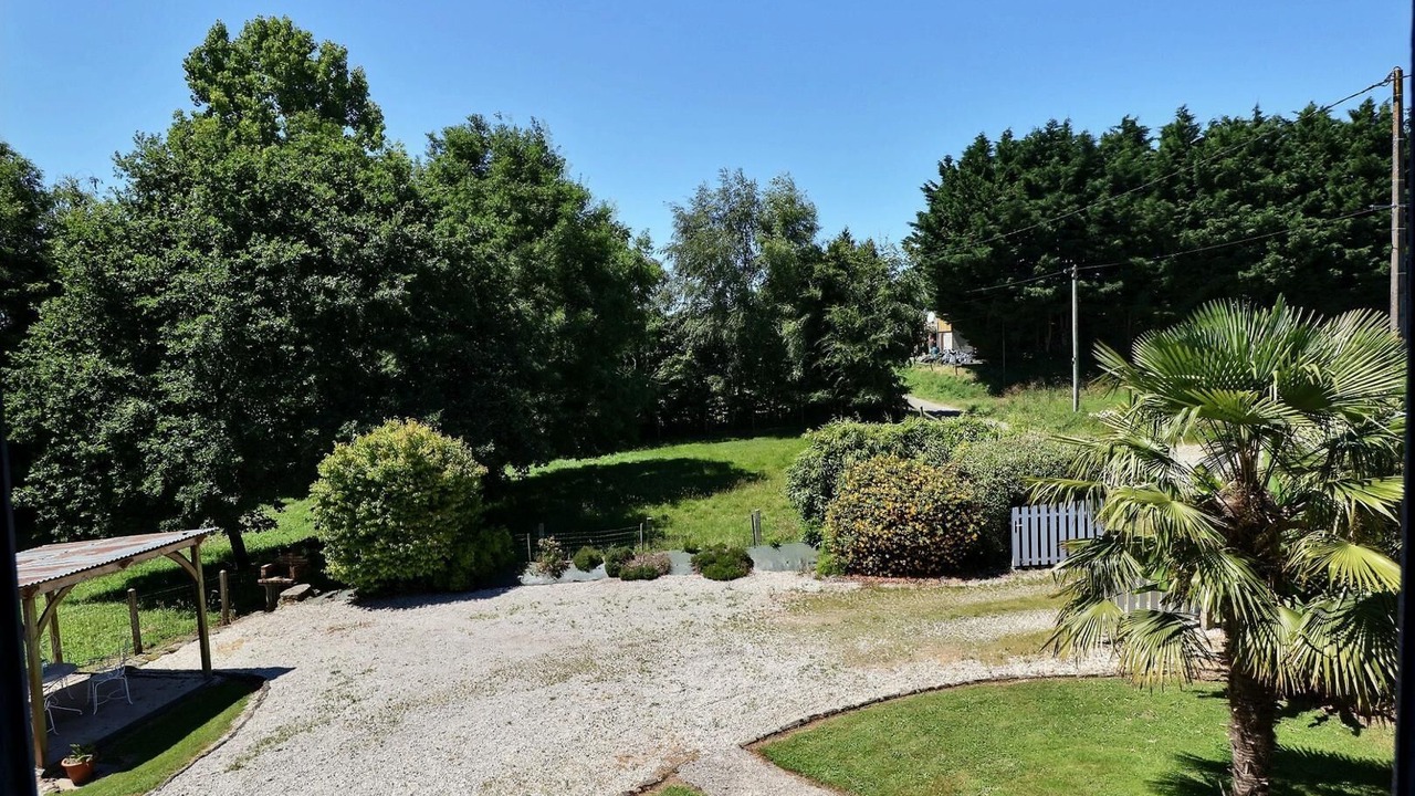 Photo of Outdoor in La Selle-en-Cogles