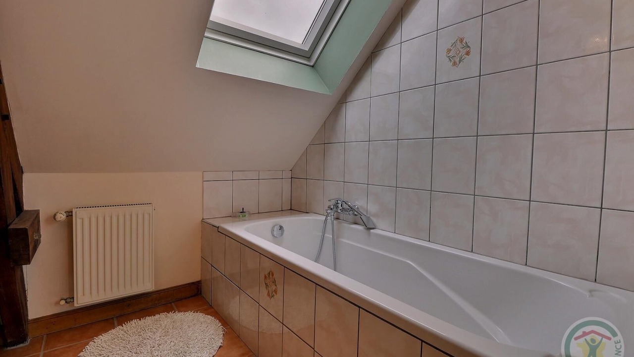 Photo of Bathroom in La Selle-en-Cogles