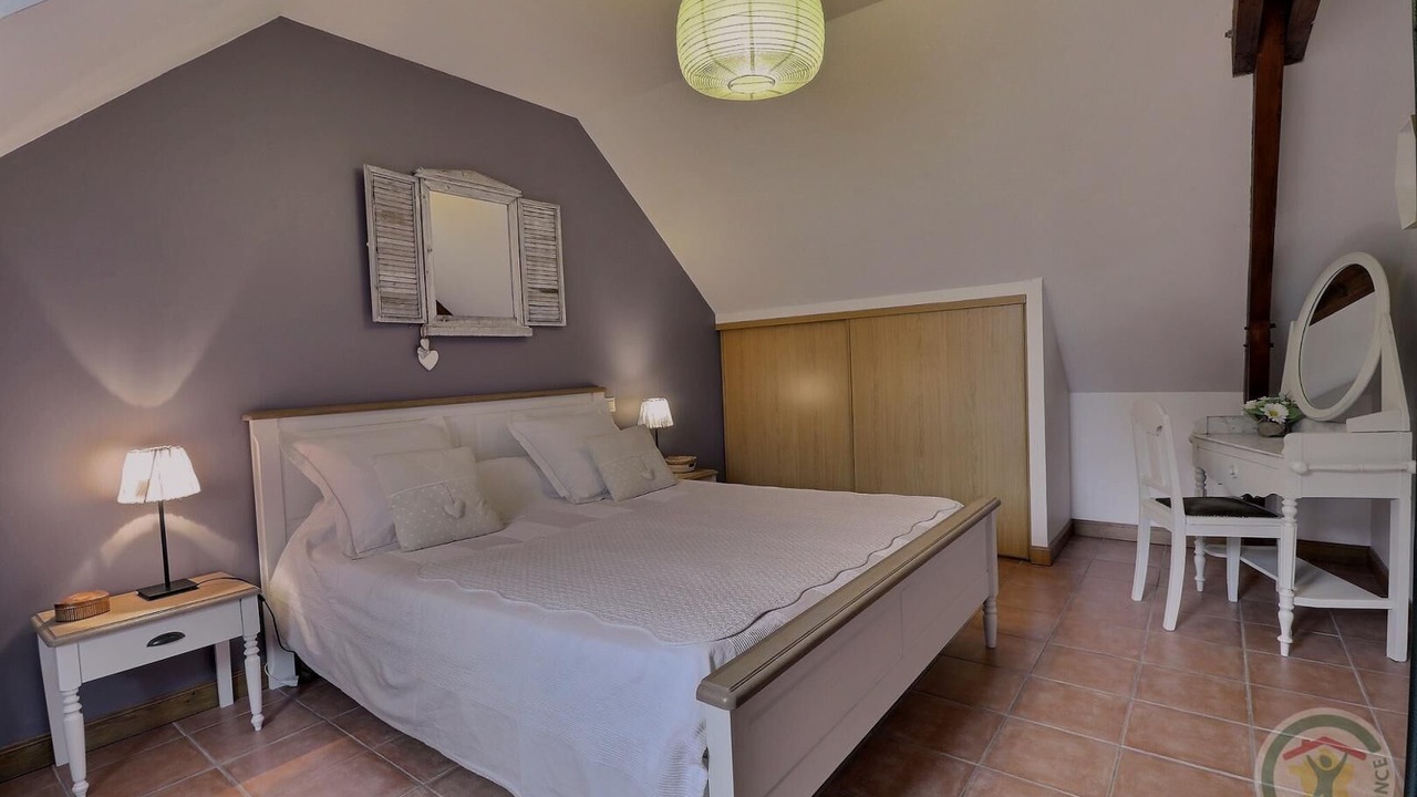 Photo of Bedroom in La Selle-en-Cogles