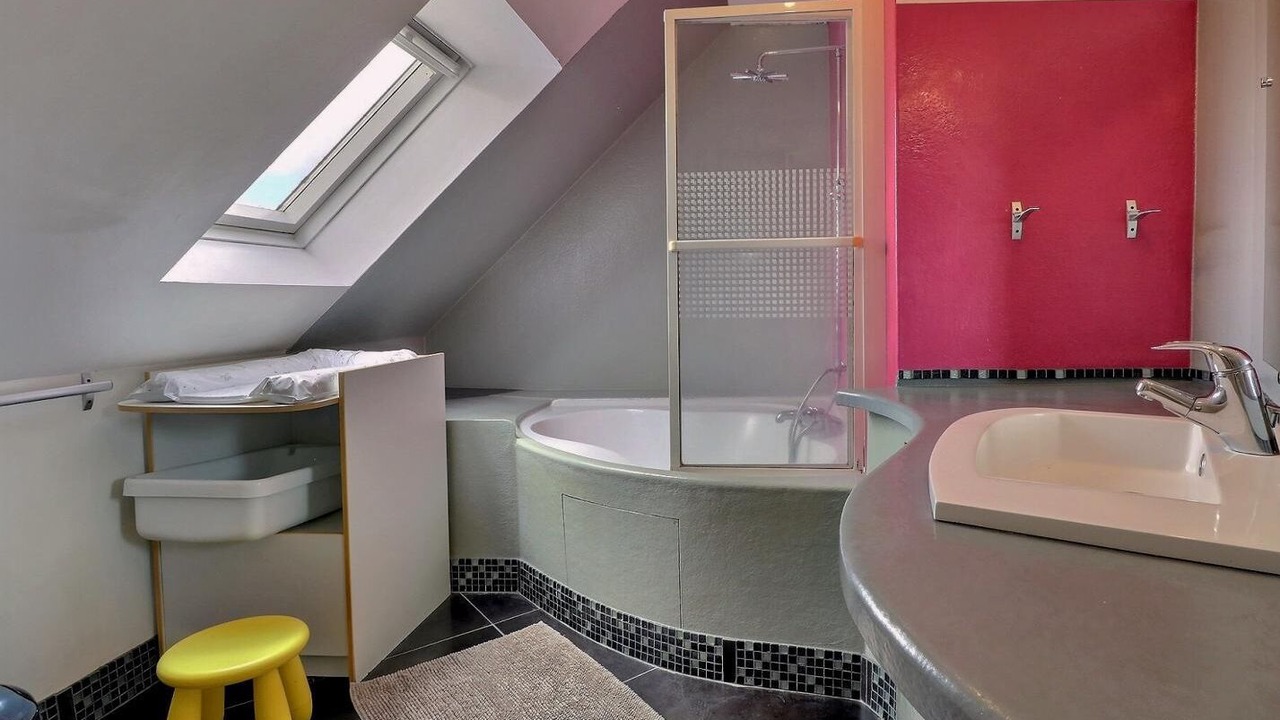 Photo of Bathroom in Romagne