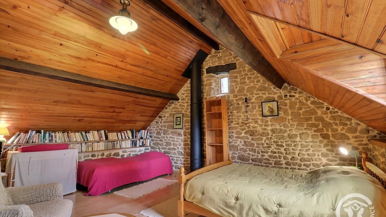 Photo of Bedroom in Saint-Broladre