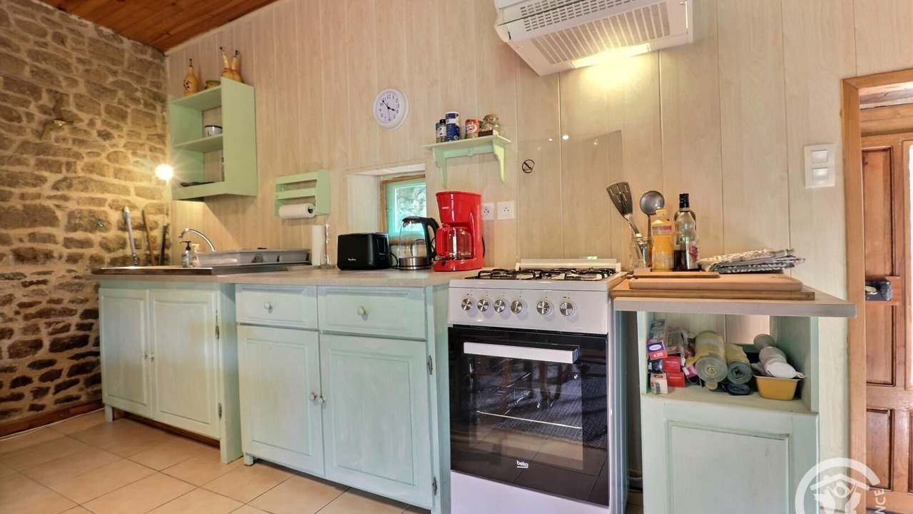 Photo of Kitchen in Saint-Broladre