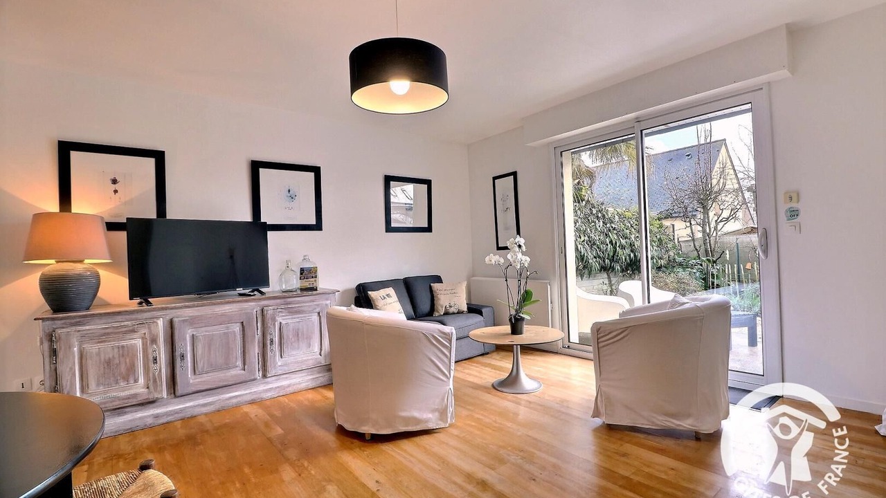 Photo of Livingroom in Saint-Meloir-des-Ondes