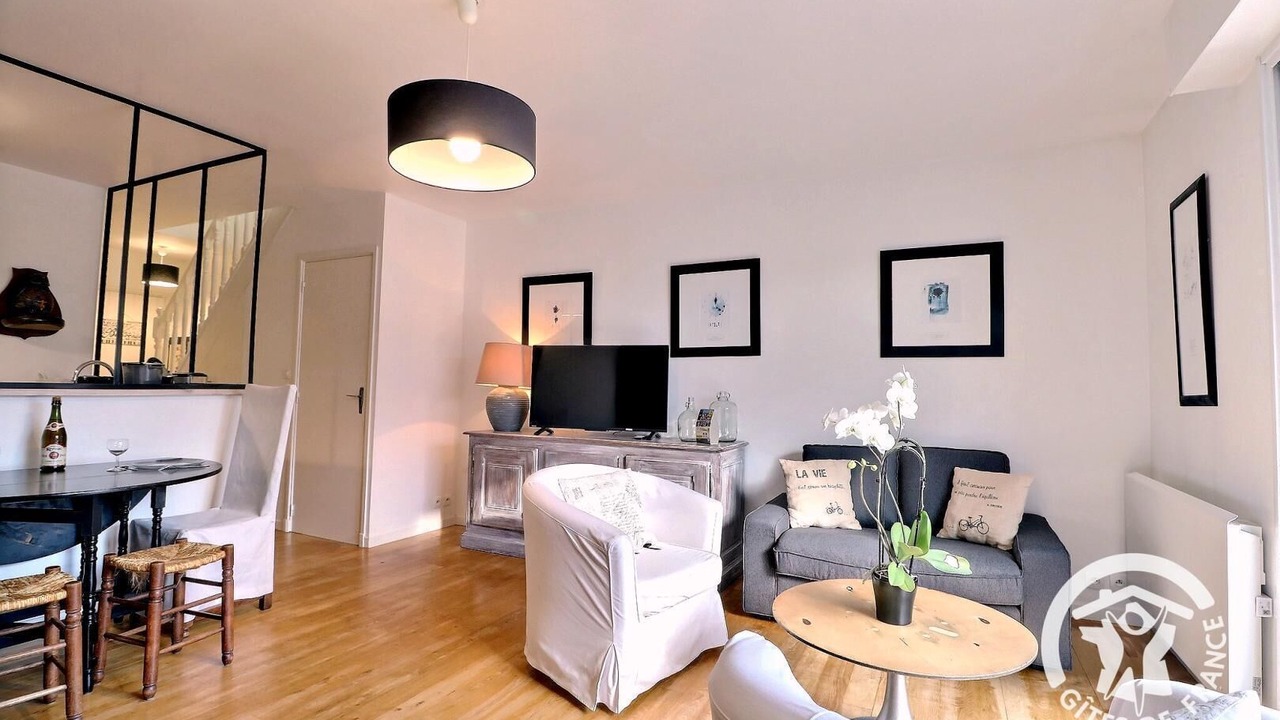 Photo of Livingroom in Saint-Meloir-des-Ondes
