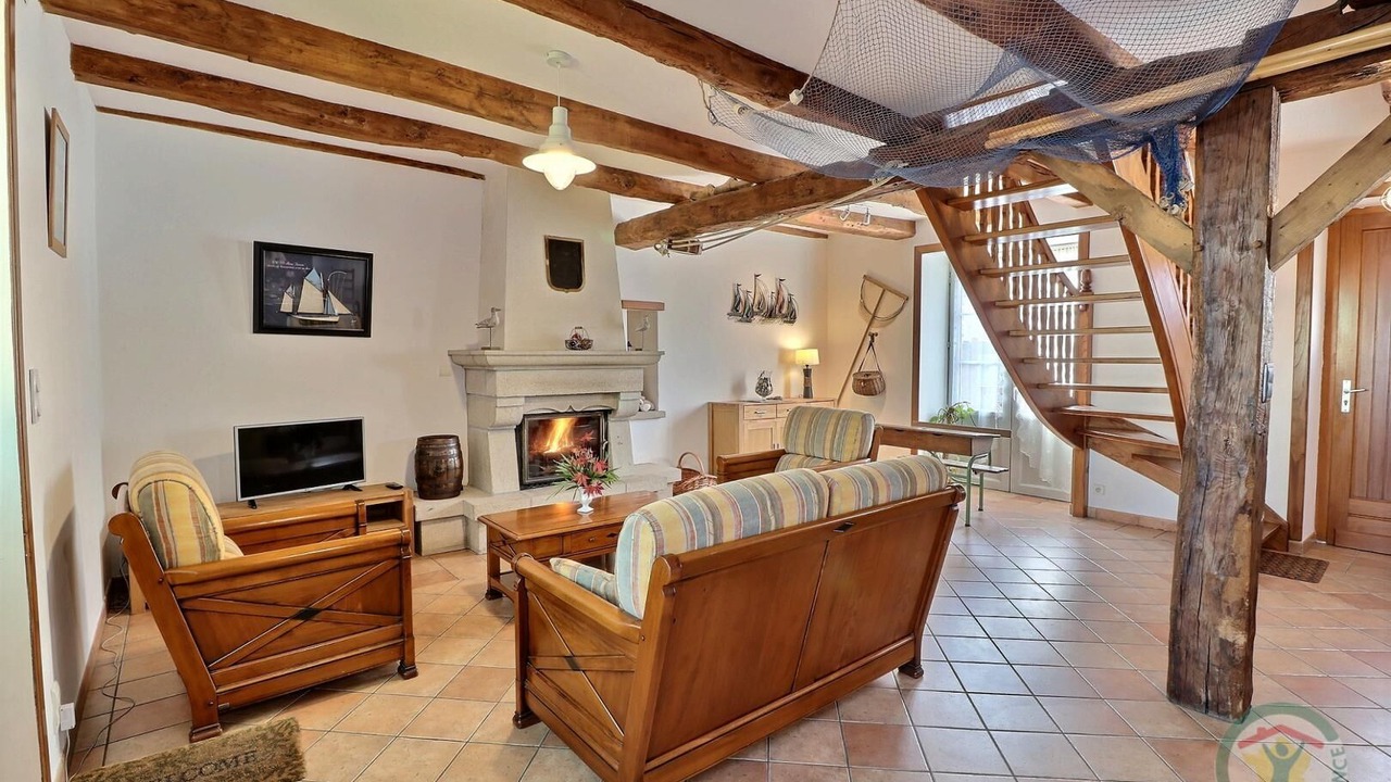 Photo of Livingroom in Saint-Benoit-des-Ondes