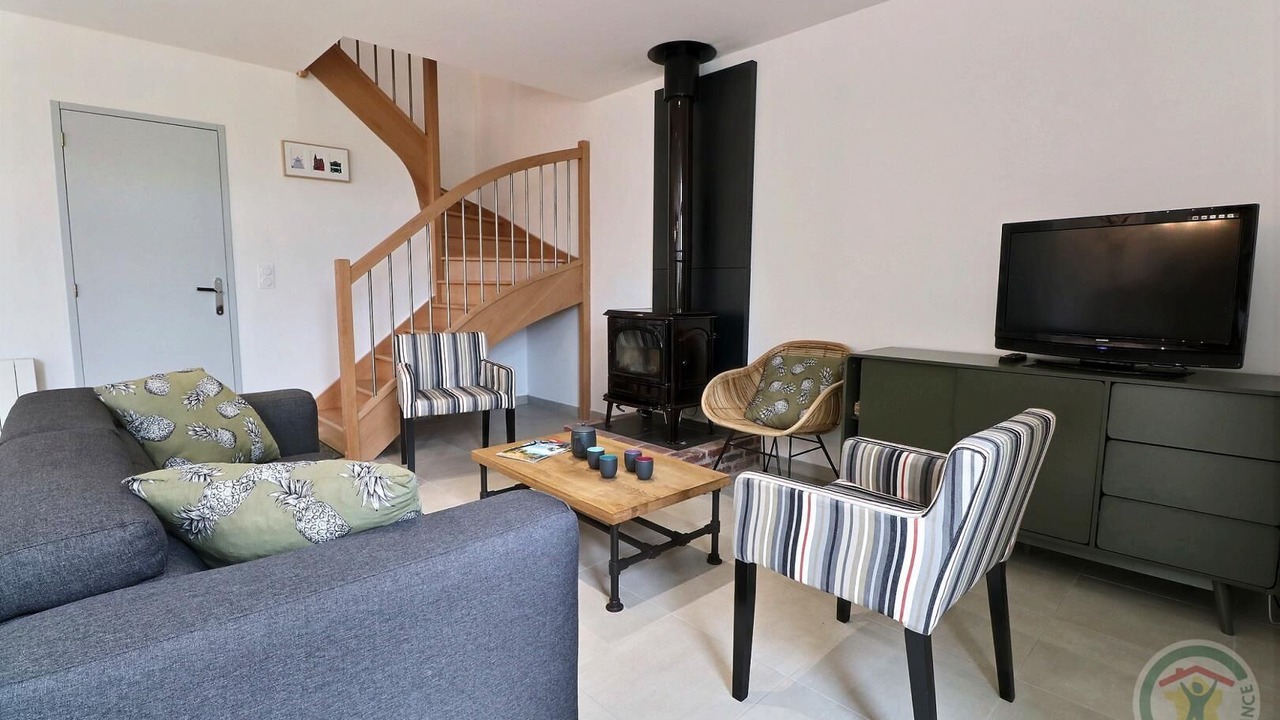 Photo of Livingroom in La Ville-es-Nonais