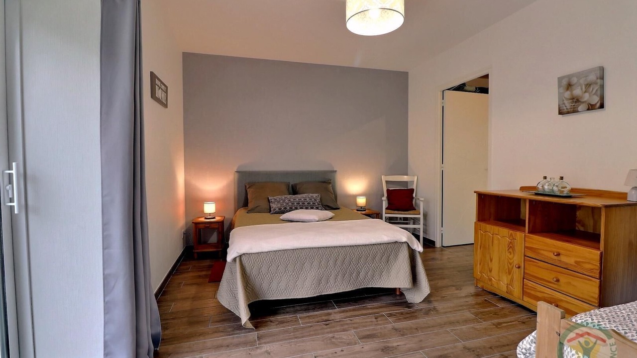 Photo of Bedroom in Saint-Aubin-du-Cormier