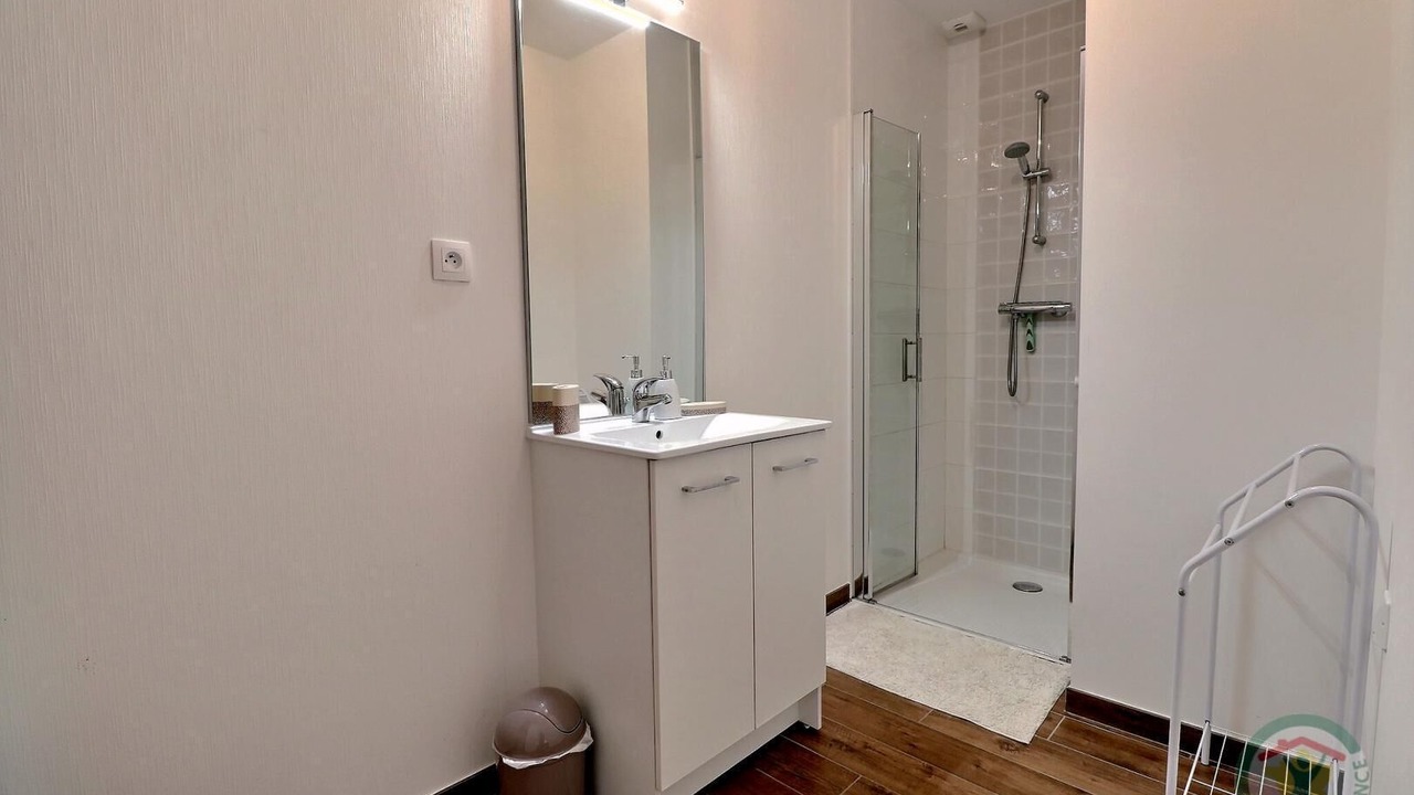 Photo of Bathroom in Saint-Aubin-du-Cormier