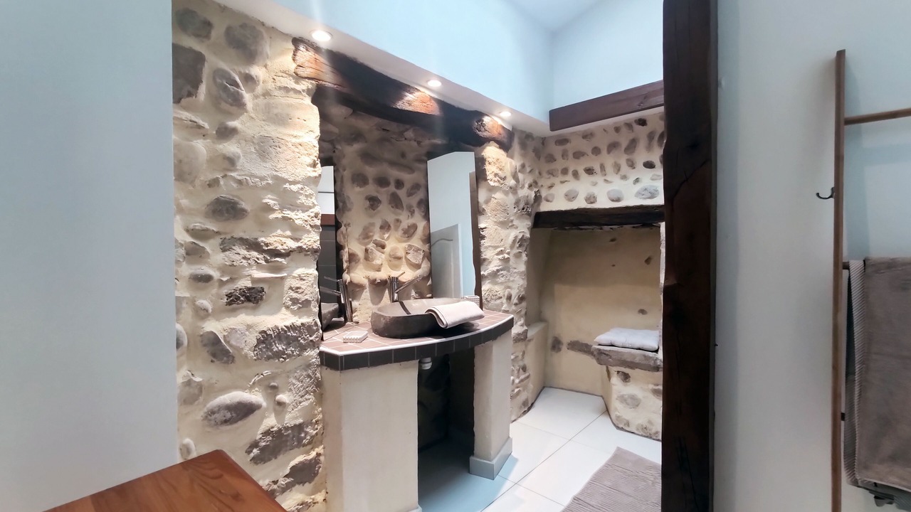 Photo of Bathroom in Herpieux