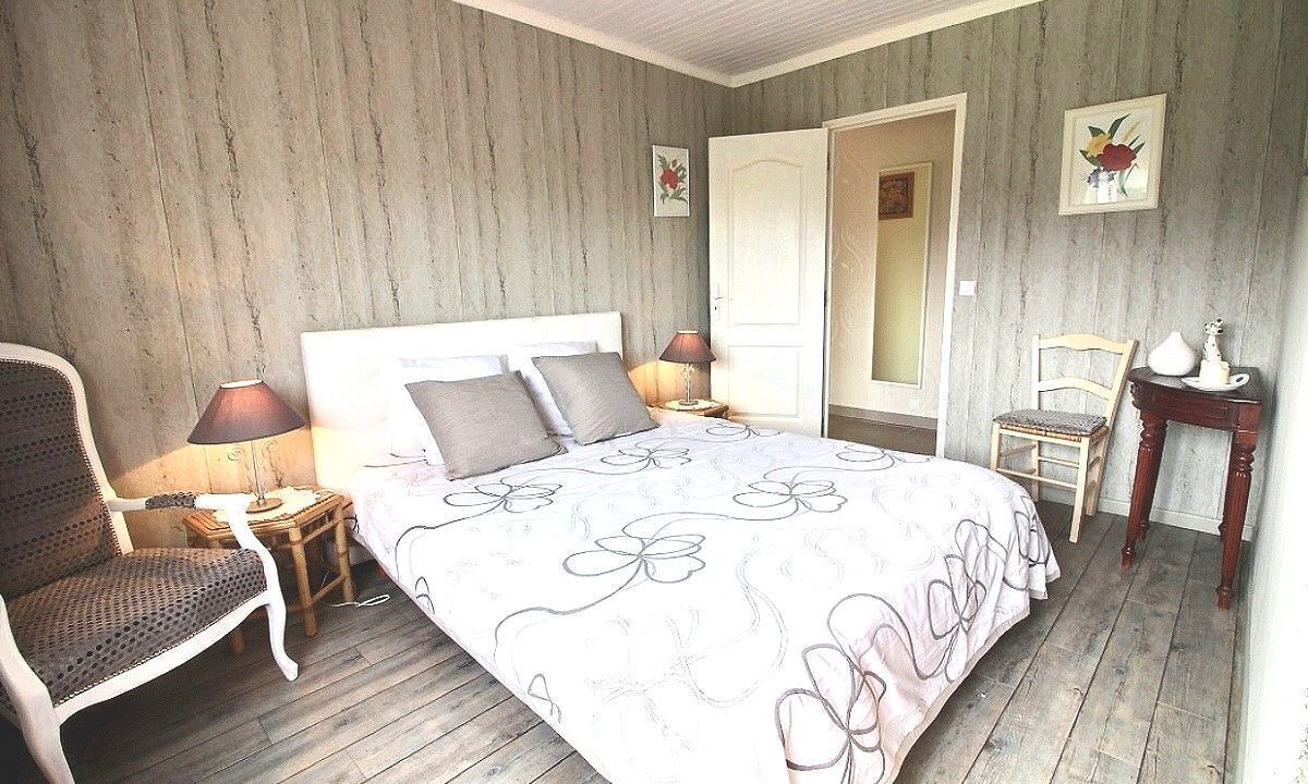 Photo of Bedroom in Lannion