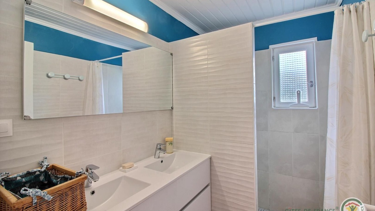 Photo of Bathroom in Lannion
