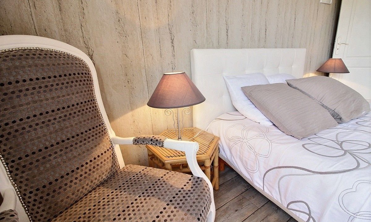 Photo of Bedroom in Lannion