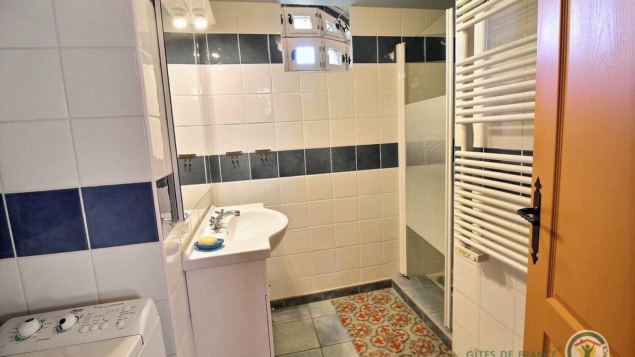 Photo of Bathroom in Yvignac-la-Tour