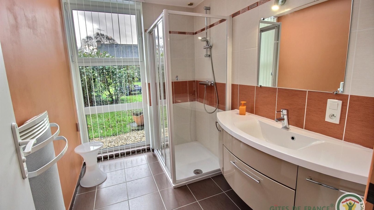 Photo of Bathroom in Penvenan