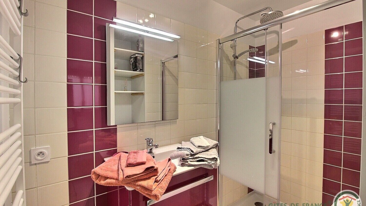 Photo of Bathroom in Ploubalay