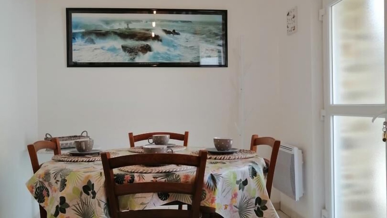 Photo of Others in Pludual