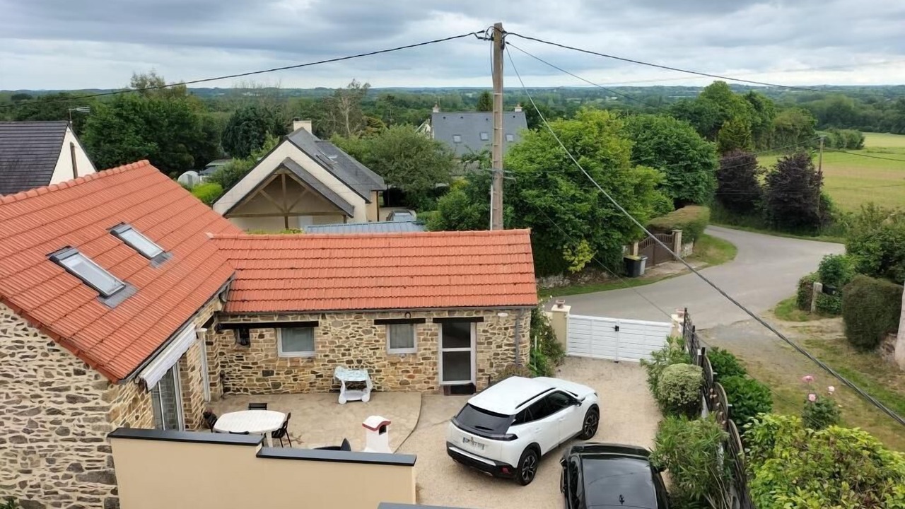 Photo of Outdoor in Pludual