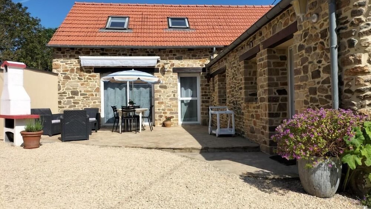 Photo of Outdoor in Pludual