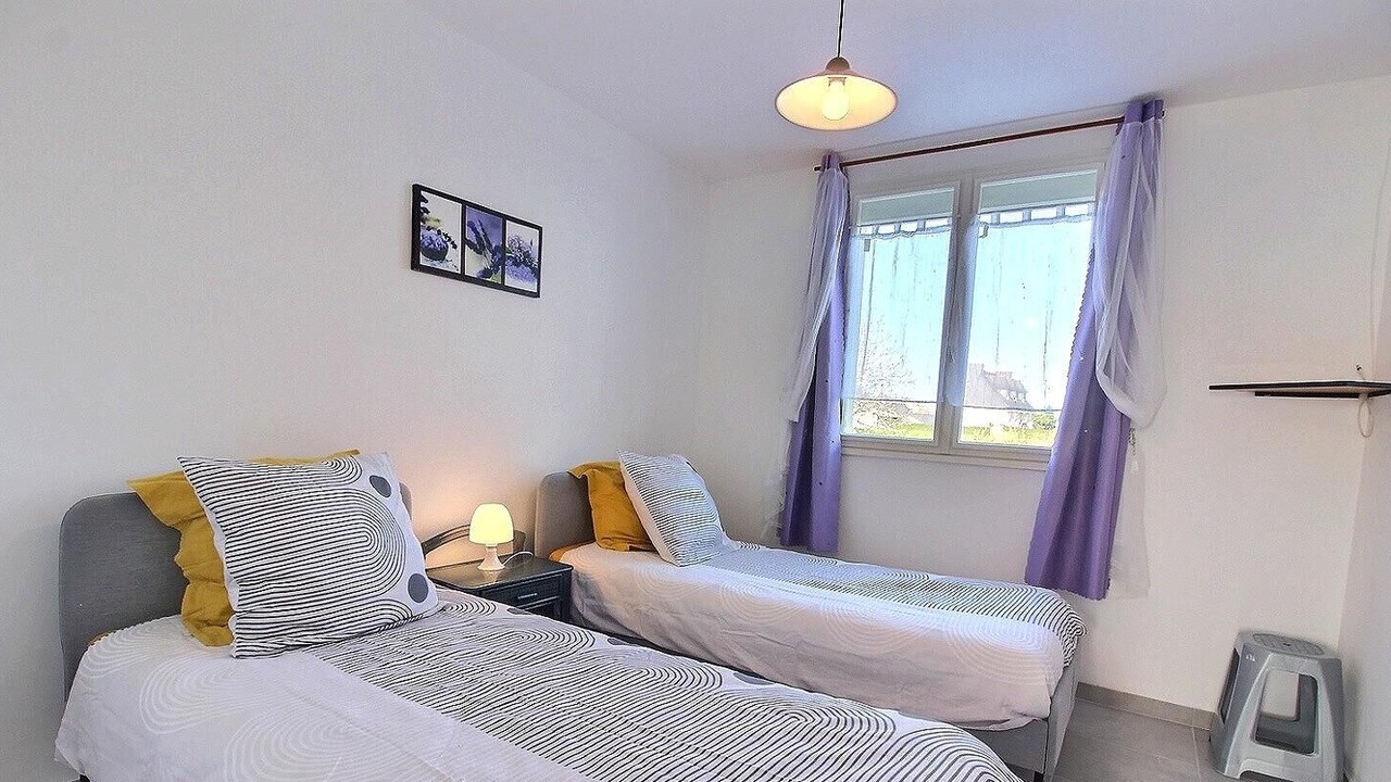 Photo of Bedroom in Plouguiel