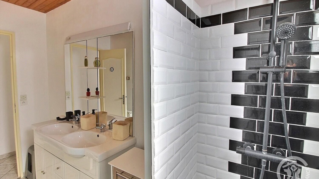 Photo of Bathroom in Plouguiel