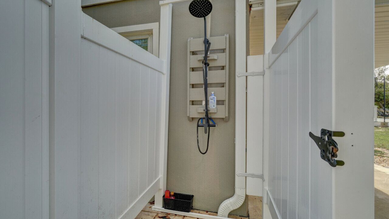 Photo of Outdoor in Picketts Harbor