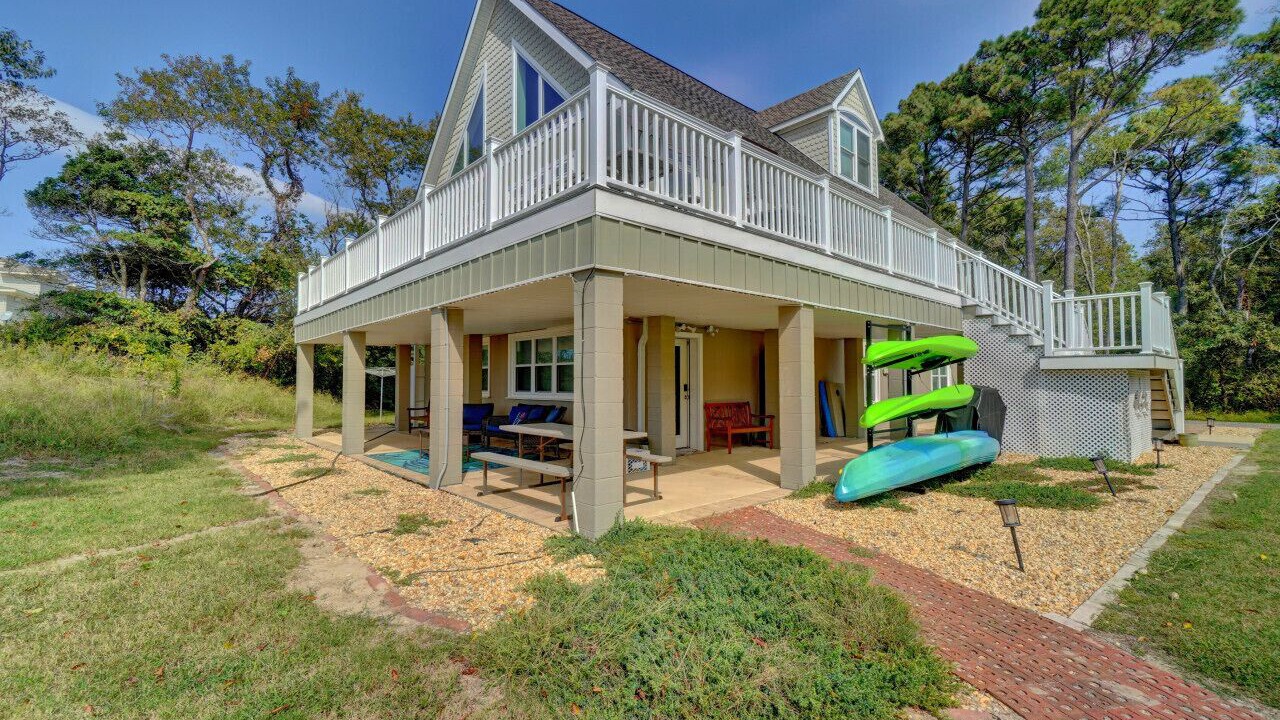 Photo of Outdoor in Picketts Harbor