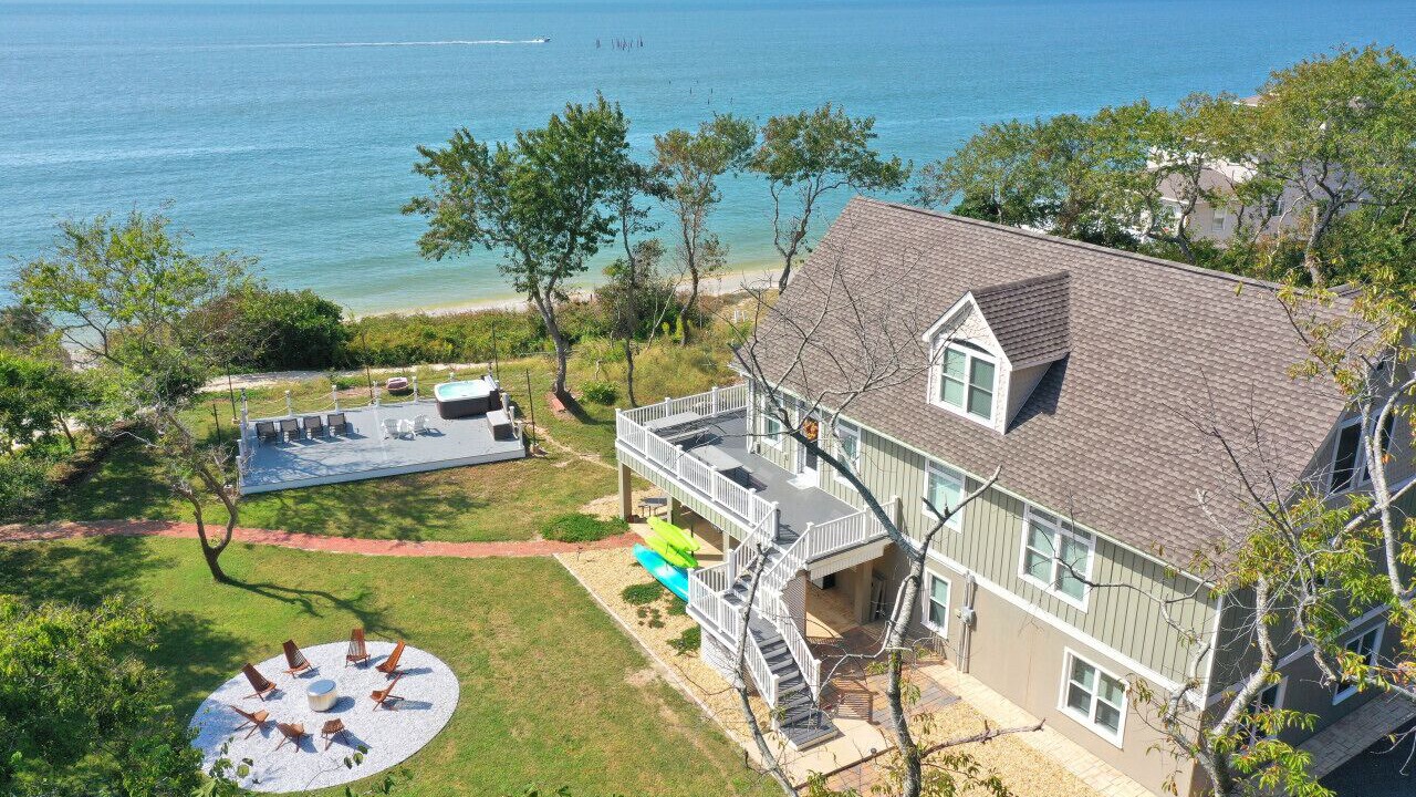 Photo of Outdoor in Picketts Harbor