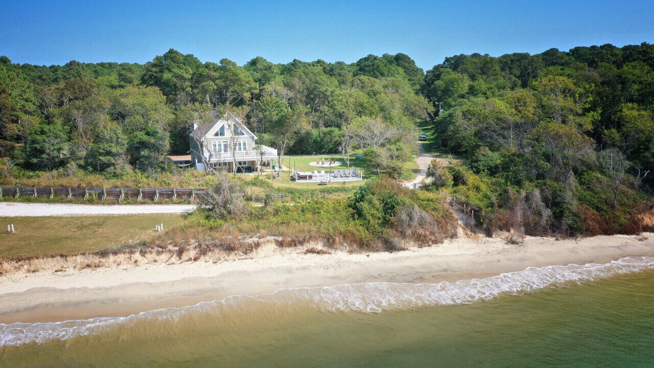 Photo of Others in Picketts Harbor