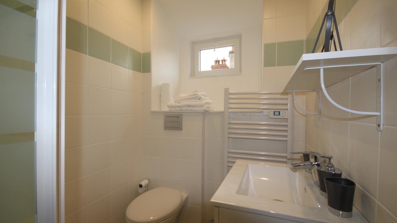 Photo of Bathroom in Cluny