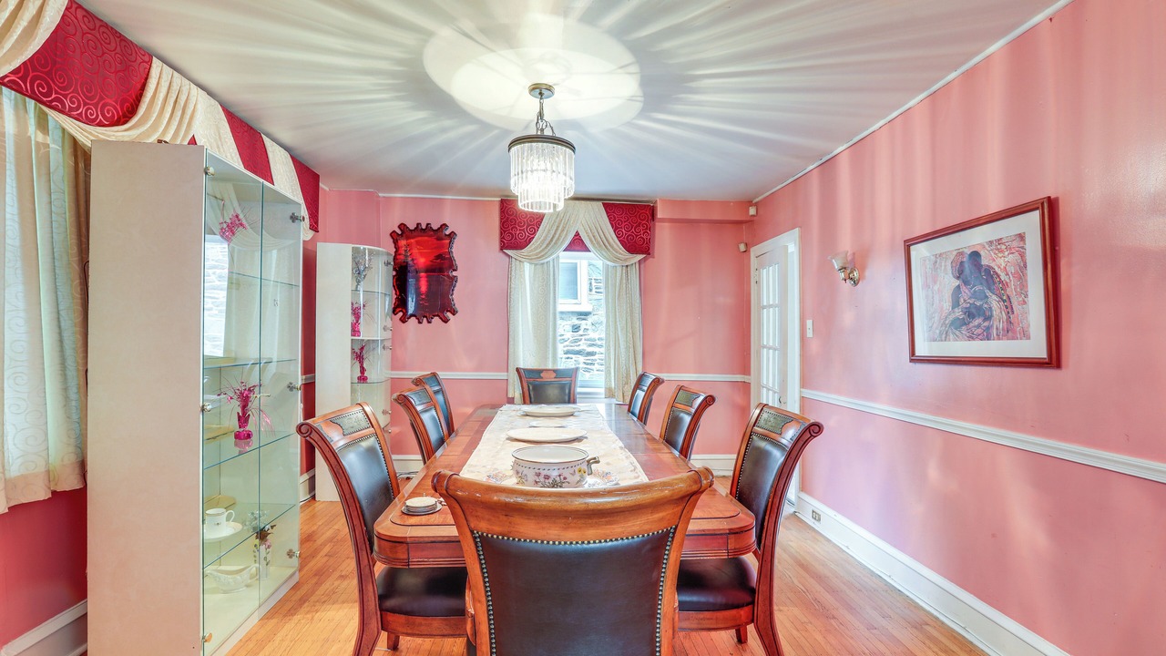 Photo of Bedroom in Upper Darby