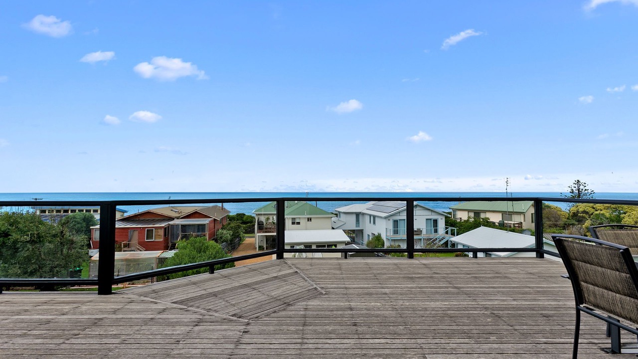Photo of Patio Balcony in Skenes Creek
