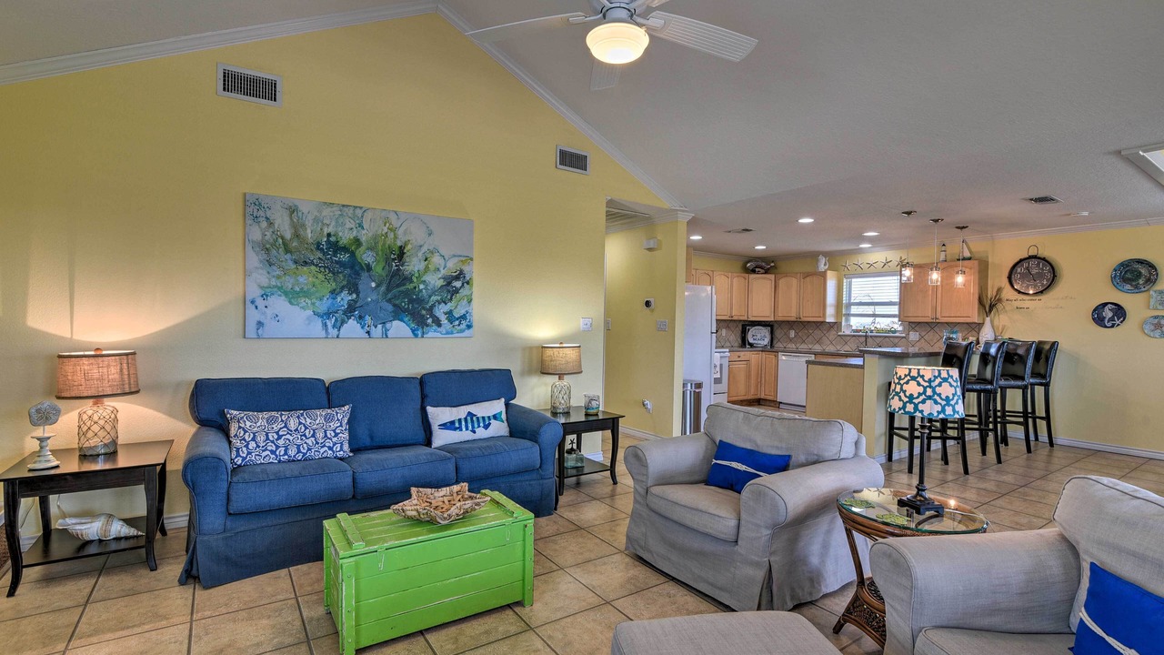 Photo of Bedroom in Pirates Beach