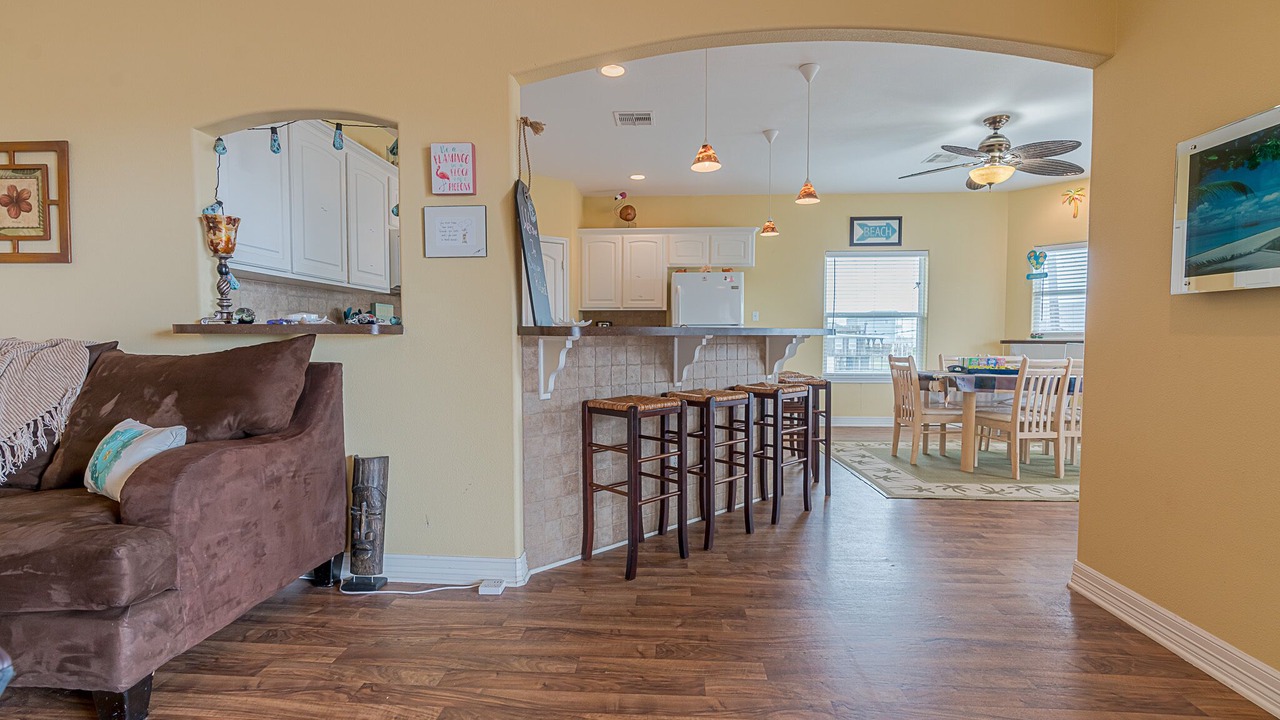Photo of Livingroom in Surfside Beach