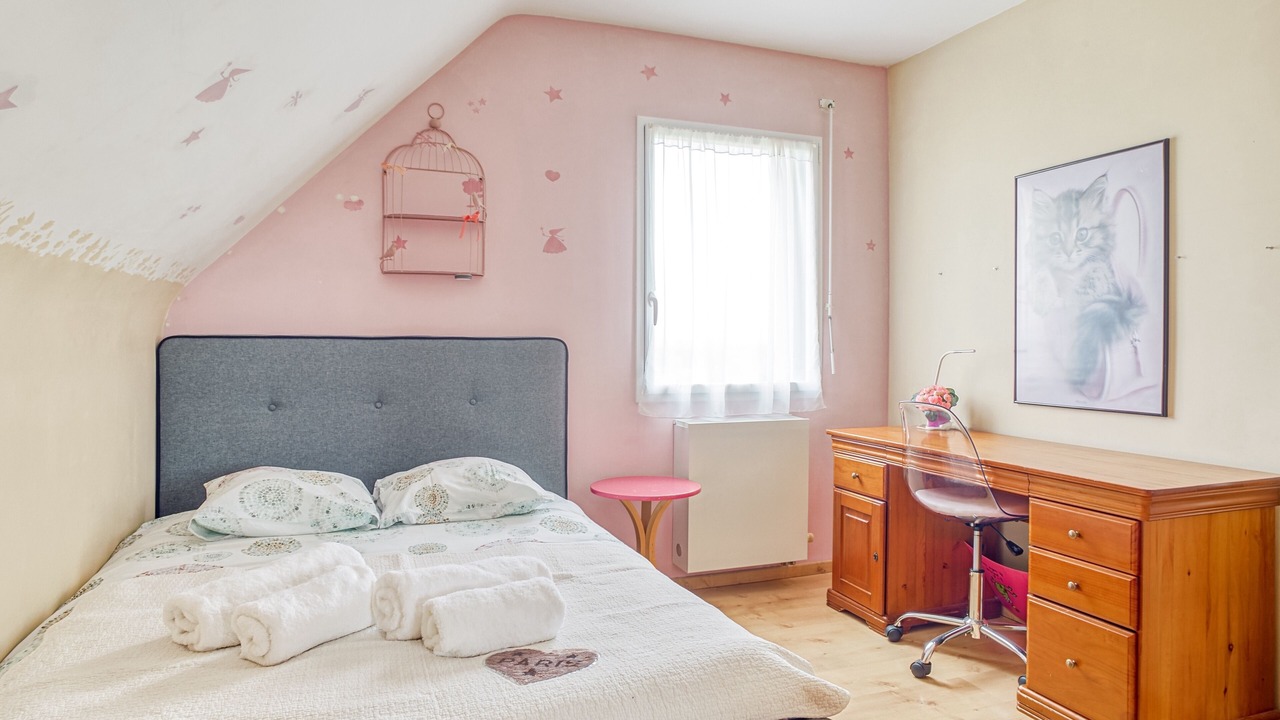 Photo of Bedroom in Saint-Pere