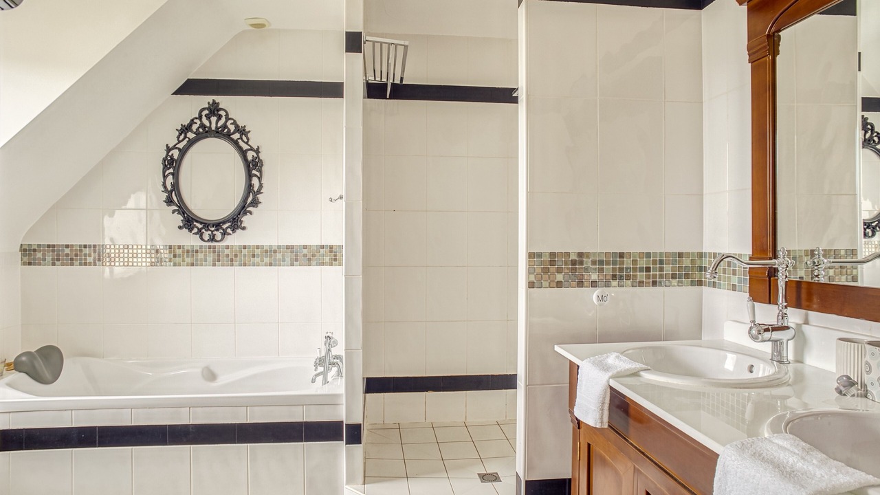 Photo of Bathroom in Saint-Pere