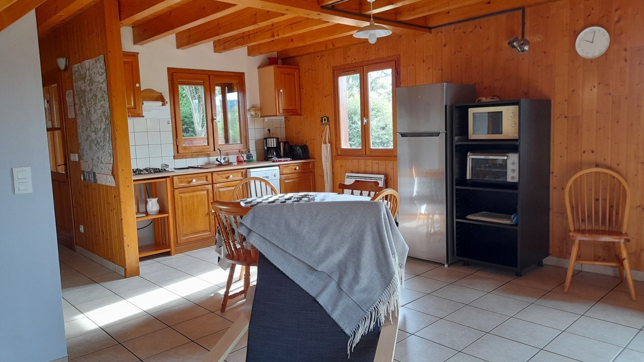 Photo of Kitchen in Chambon-sur-Lac