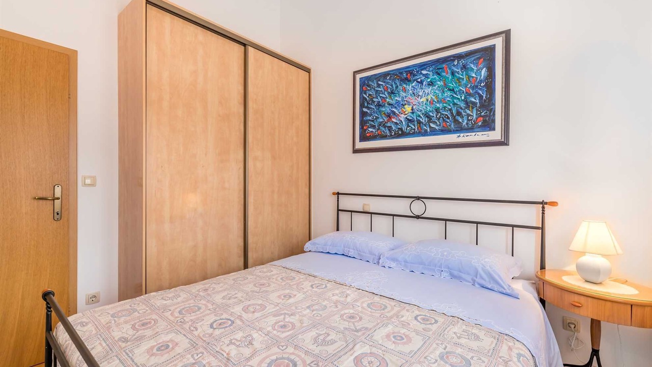 Photo of Bedroom in Baska
