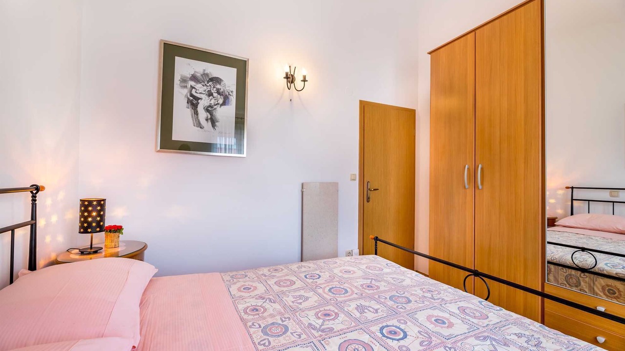 Photo of Bedroom in Baska