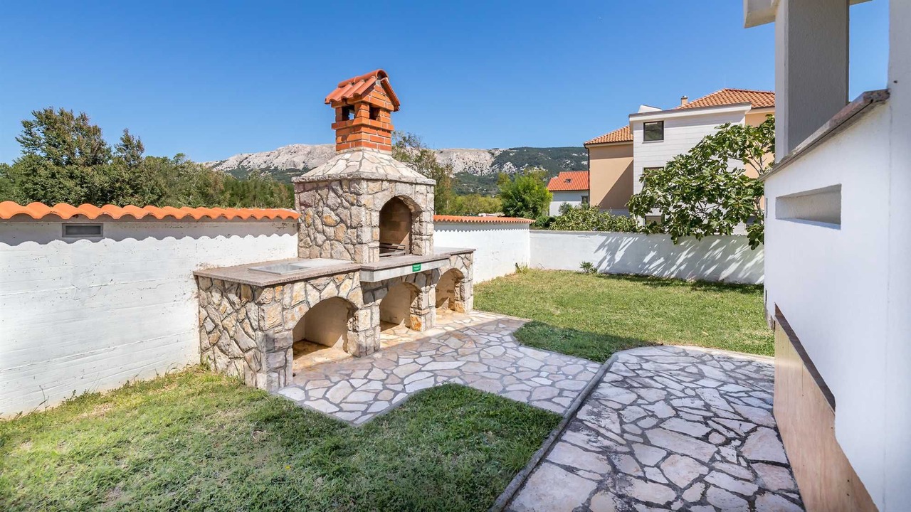 Photo of Patio Balcony in Baska