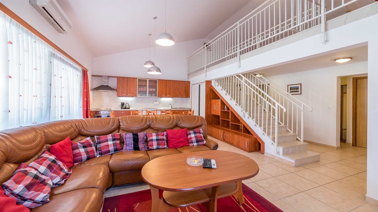 Photo of Livingroom in Baska