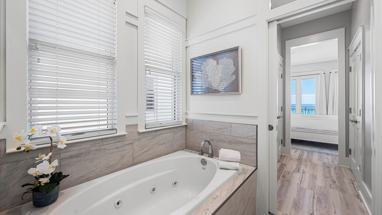 Photo of Bathroom in Delos