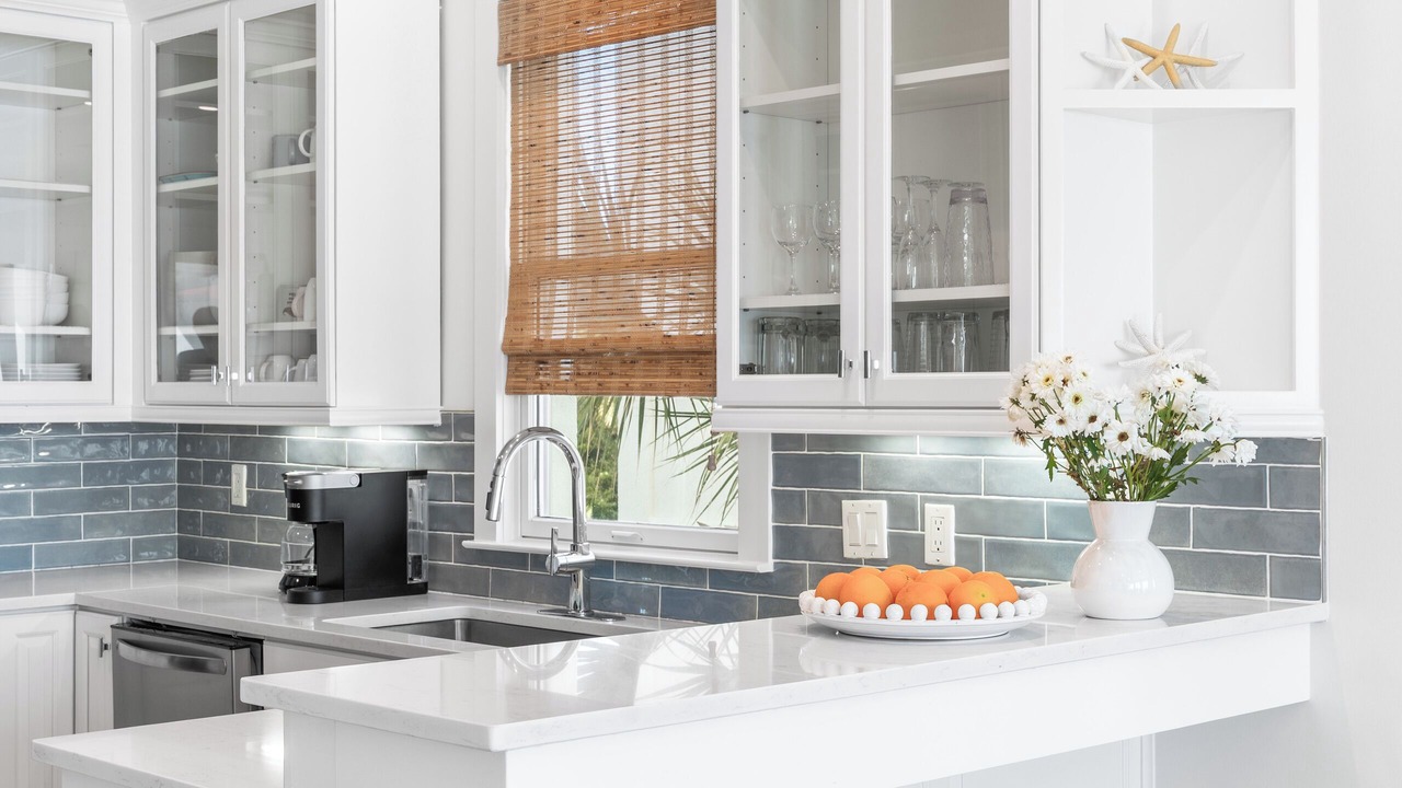 Photo of Kitchen in Delos