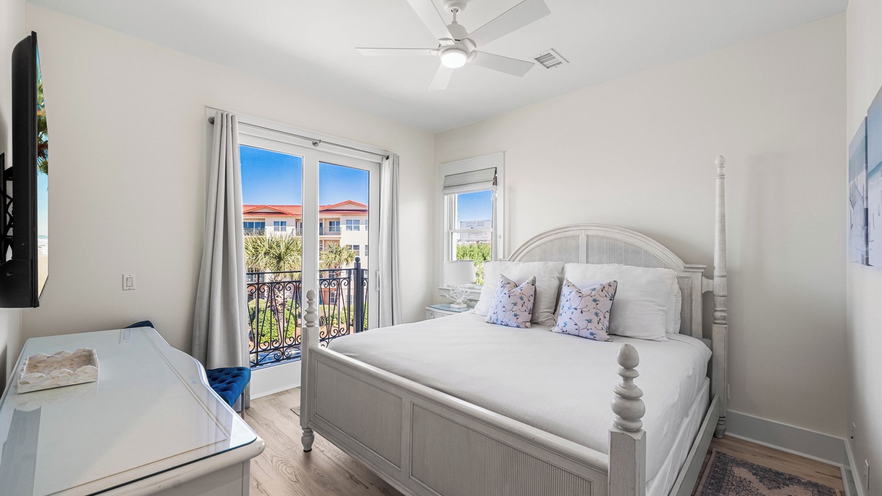 Photo of Bedroom in Delos