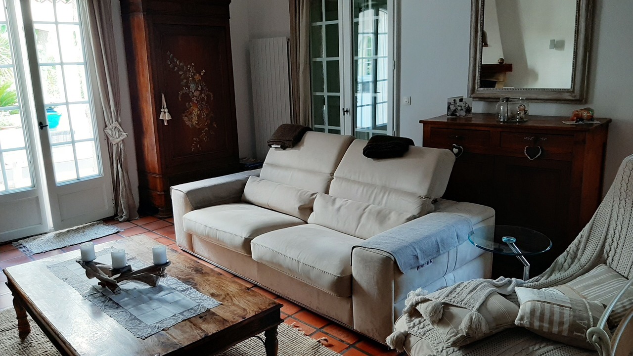 Photo of Livingroom in Contes
