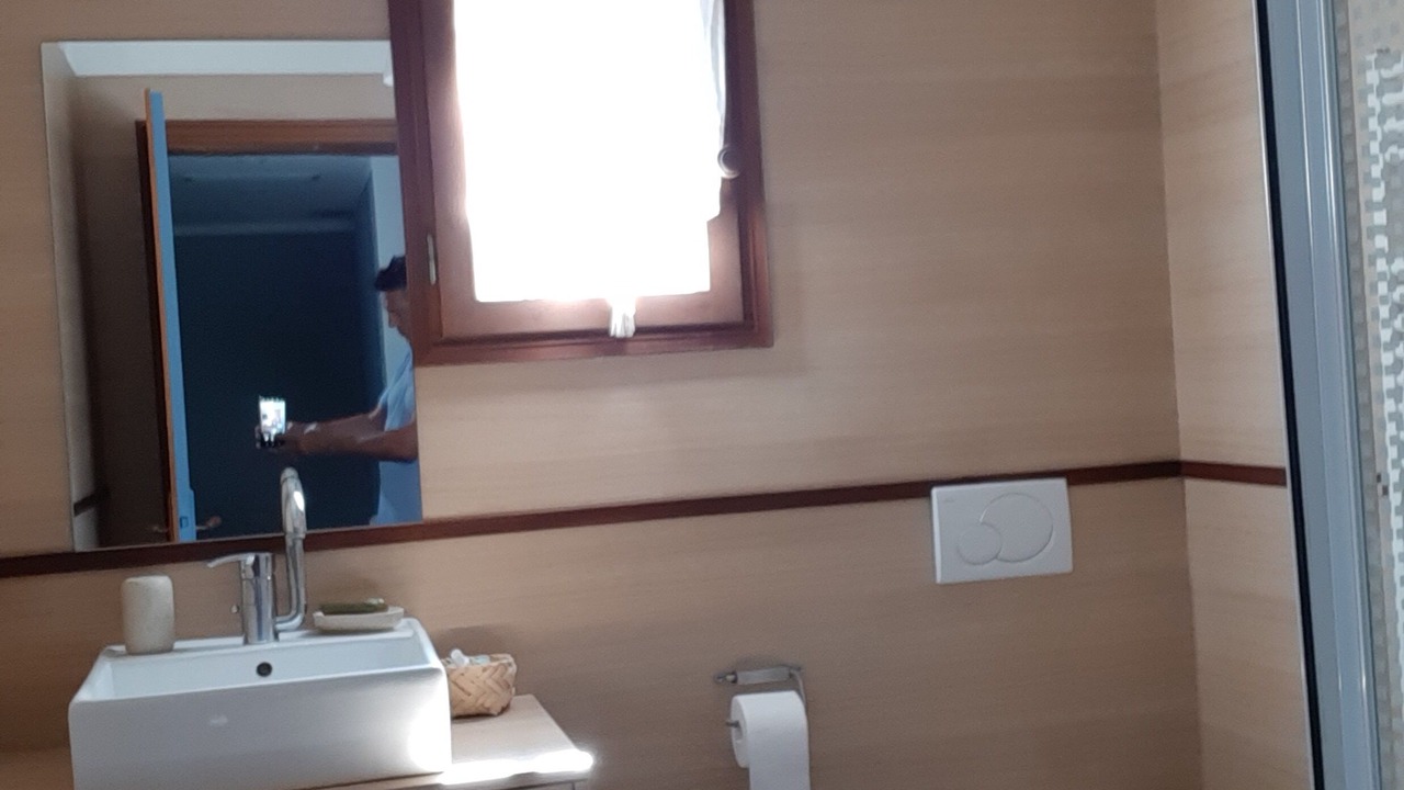 Photo of Bathroom in Contes